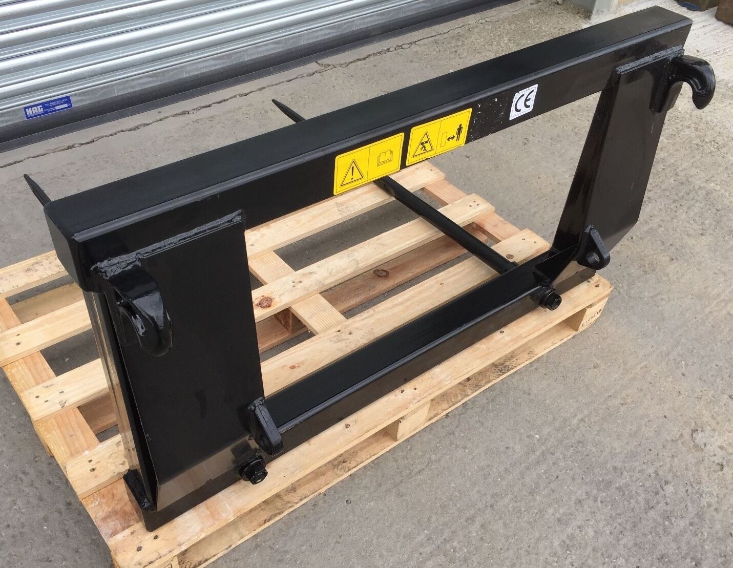 Variation-of-KTM-Machinery-Tractor-Bale-Spikes-Euro-8-Bracket-232956700027-b9d3